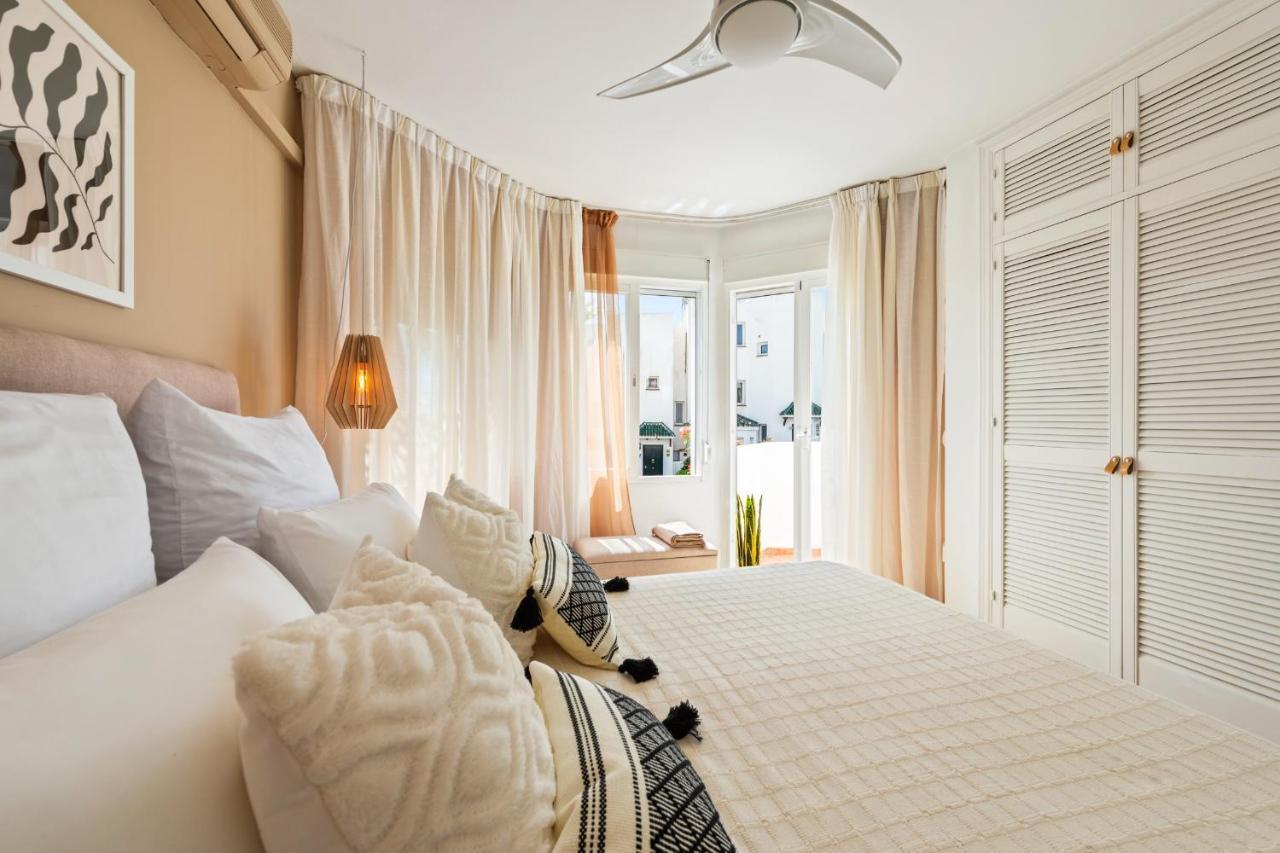 Cozy Townhouse Selwo Βίλα Εστεπόνα Εξωτερικό φωτογραφία