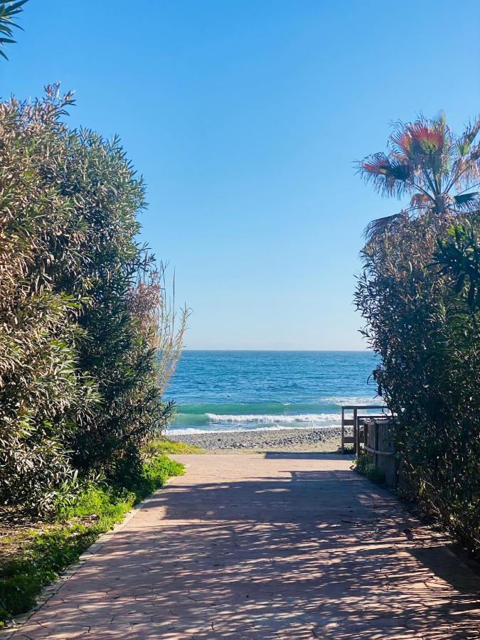 Cozy Townhouse Selwo Βίλα Εστεπόνα Εξωτερικό φωτογραφία