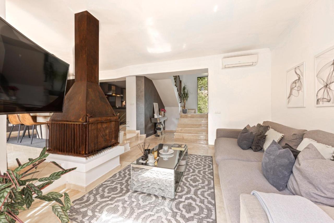 Cozy Townhouse Selwo Βίλα Εστεπόνα Εξωτερικό φωτογραφία