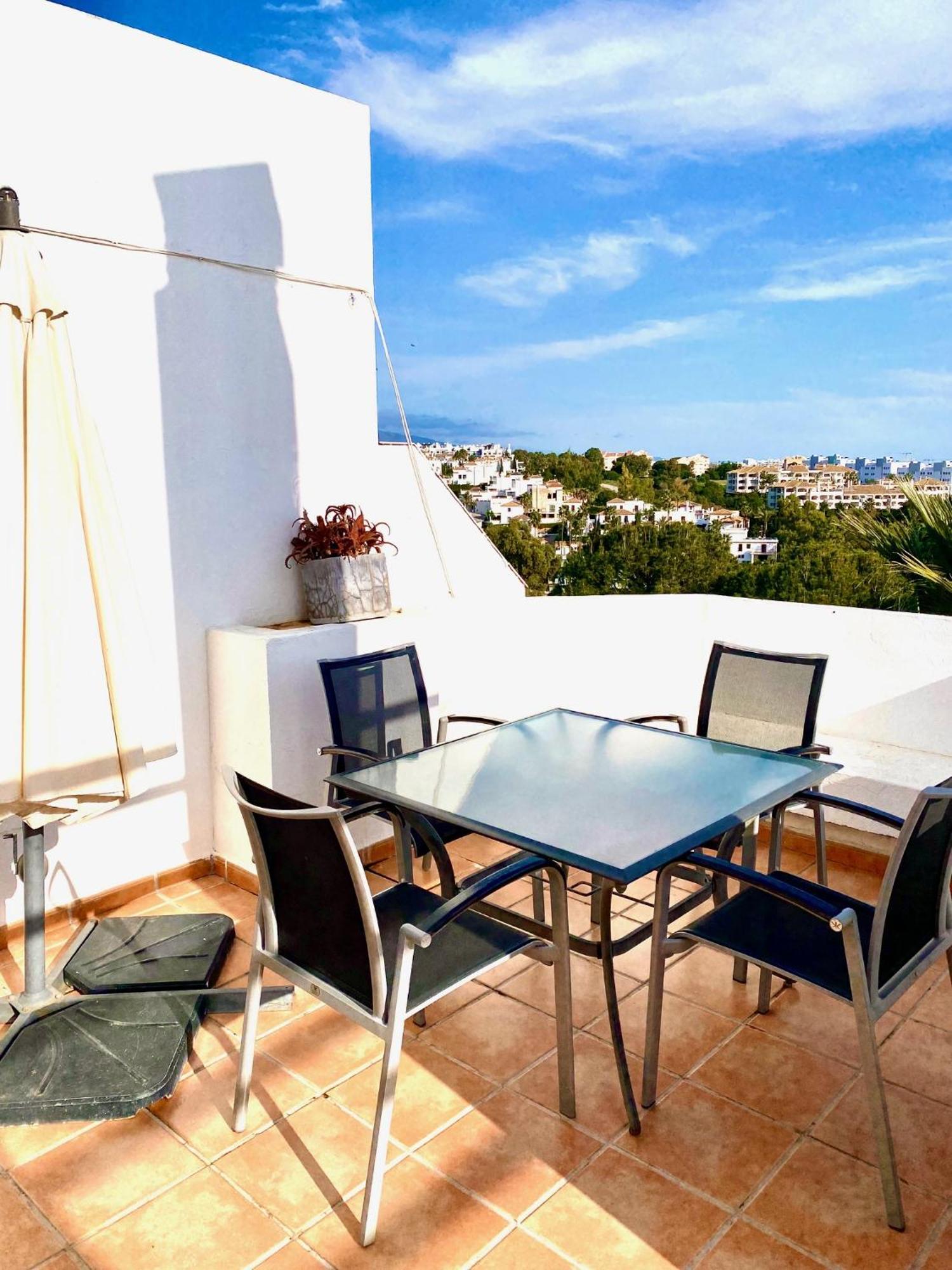 Cozy Townhouse Selwo Βίλα Εστεπόνα Εξωτερικό φωτογραφία
